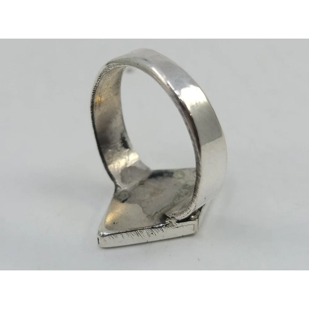 Sterling Silver 925 Turquoise Stone Diamond Shape‎ Womens Ring Size 7.5